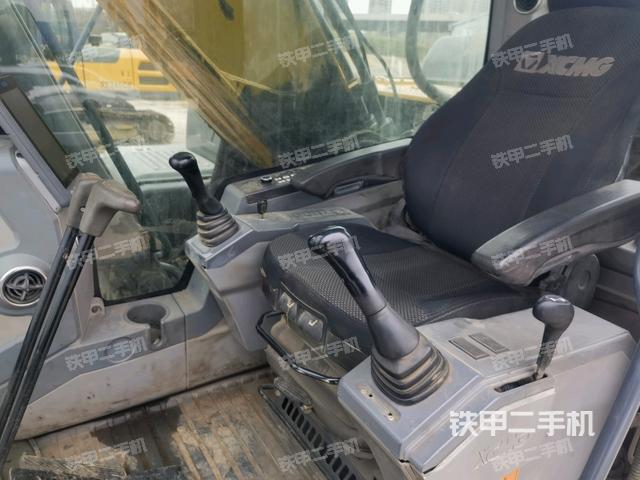 駕駛室整體（整機(jī)外觀）