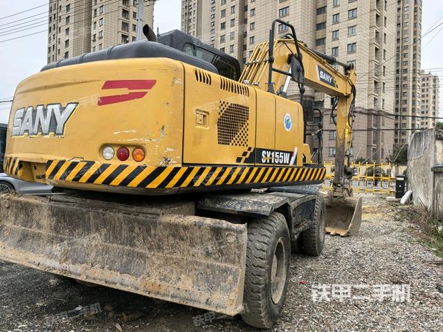 右后45(整機(jī)外觀) 右后45(整機(jī)外觀)