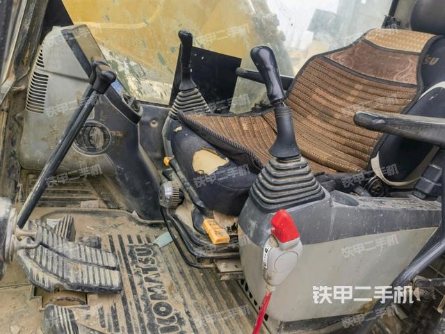 駕駛室整體（整機(jī)外觀）