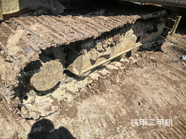 左側(cè)履帶整體?（行走機(jī)構(gòu)）