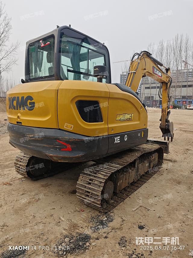 单侧履带整体（整机外观）