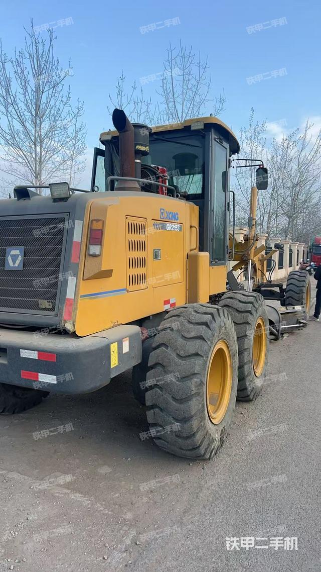 整機右后45°（設(shè)備外觀及核心部件）