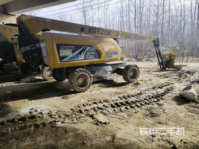 整機(jī)右后45°(設(shè)備外觀及核心部件) 整機(jī)右后45°(設(shè)備外觀及核心部件)