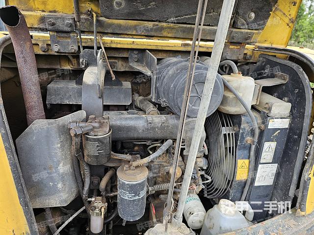 发动机整体俯视（整机外观）