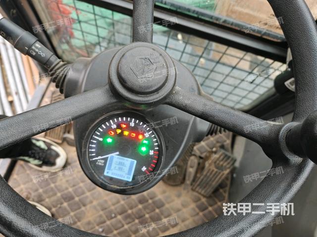 顯示屏?（駕駛室部分）