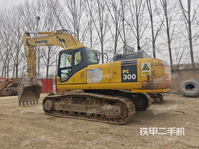 小松PC300LC-7挖掘機(jī)