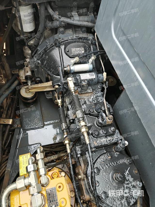 液壓泵室（大件艙室）