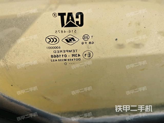 后窗玻璃角標（駕駛室部分）