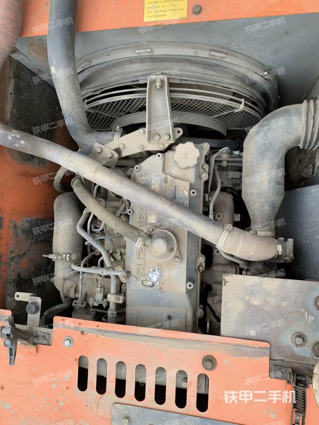 發(fā)動機整體俯視(整機外觀) 發(fā)動機整體俯視(整機外觀)