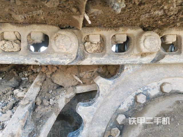 右側(cè)行走馬達(dá)蓋板(行走機(jī)構(gòu)) 右側(cè)行走馬達(dá)蓋板(行走機(jī)構(gòu))