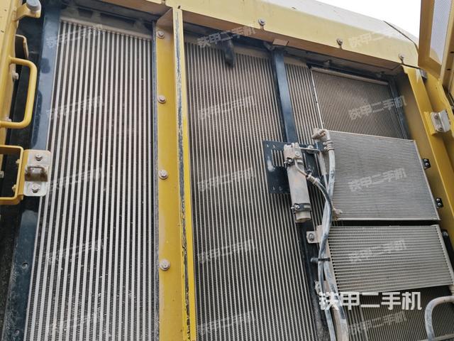 散熱器正面（大件艙室）