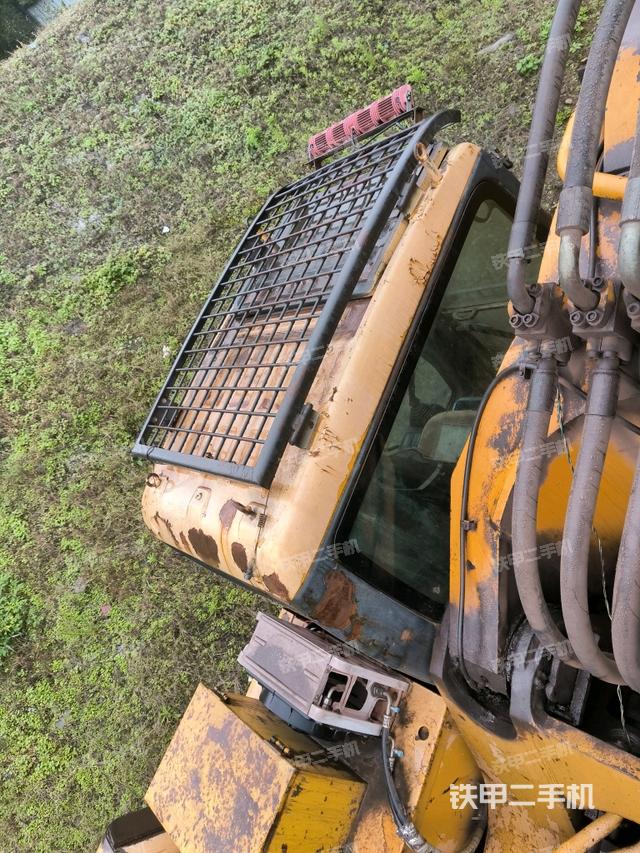 駕駛室頂部俯視（上車部件）