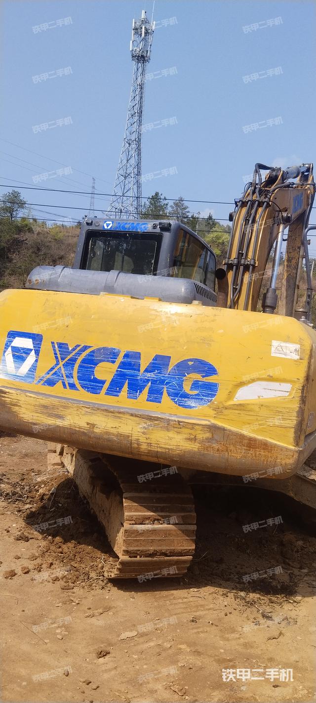 驾驶室顶部（整机外观）