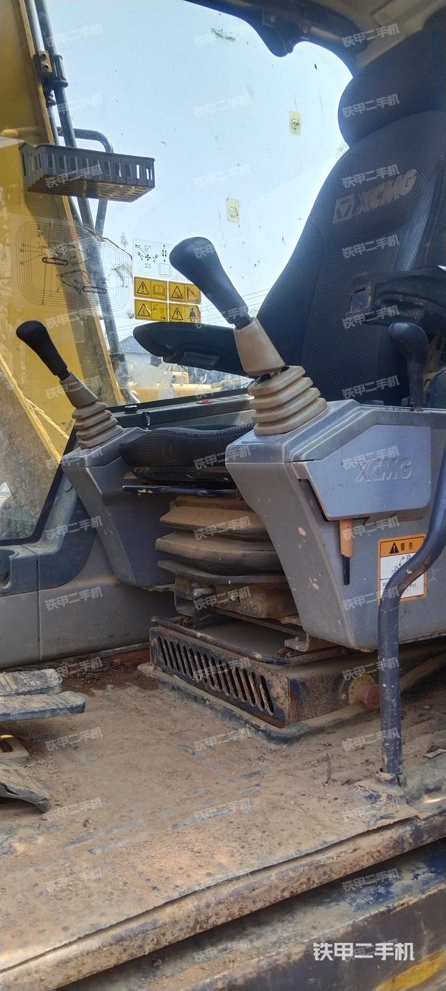 驾驶室整体（整机外观）