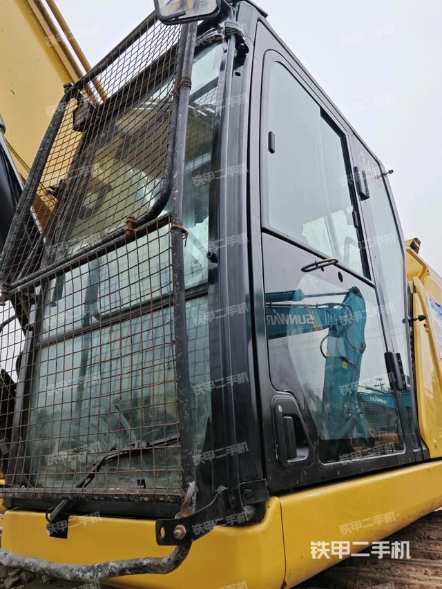 駕駛室左前45度（駕駛室部分）