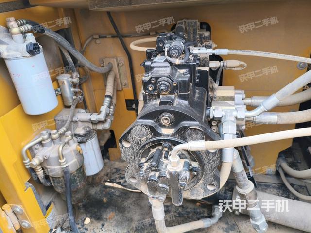 液壓泵斜45?左（大件艙室）