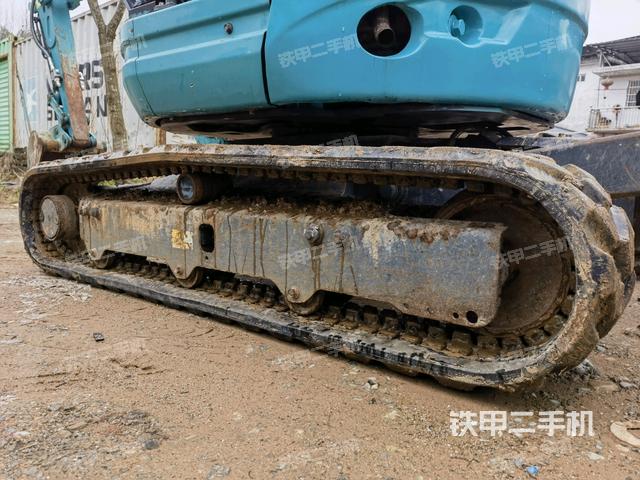 單側(cè)履帶整體（整機(jī)外觀）