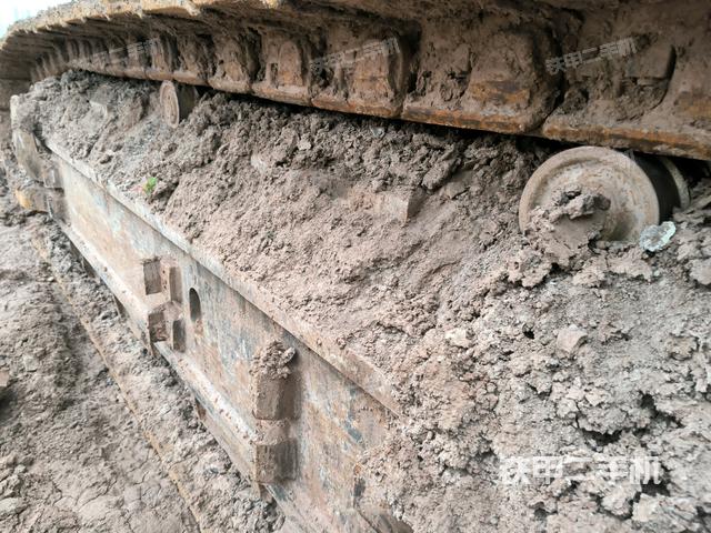 右側(cè)行走馬達蓋板（行走機構(gòu)）