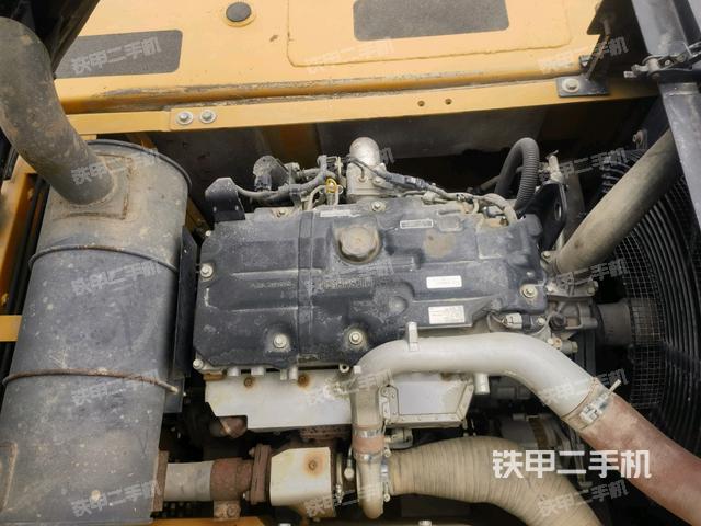 發(fā)動(dòng)機(jī)整體俯視(整機(jī)外觀) 發(fā)動(dòng)機(jī)整體俯視(整機(jī)外觀)