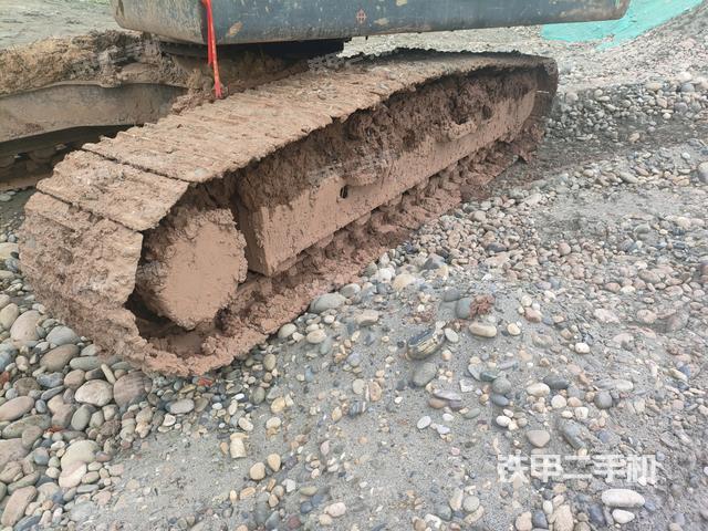 左側(cè)履帶整體?（行走機構(gòu)）