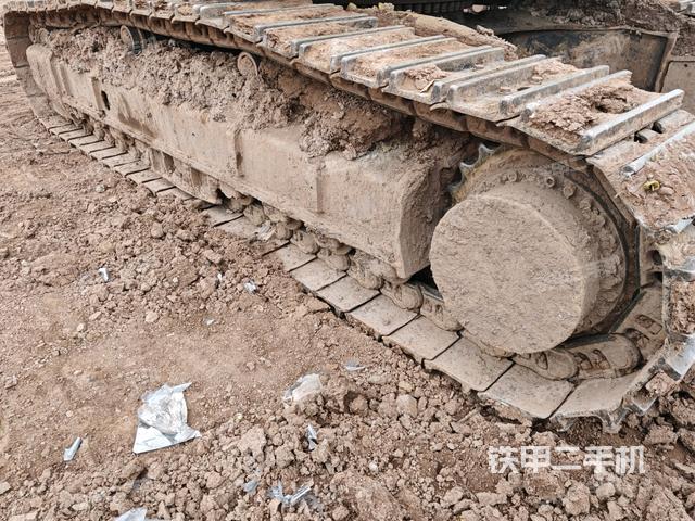 左側履帶整體?（行走機構）