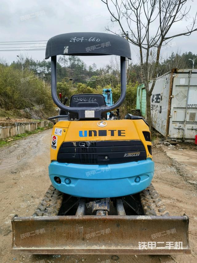 駕駛室頂部（整機(jī)外觀）