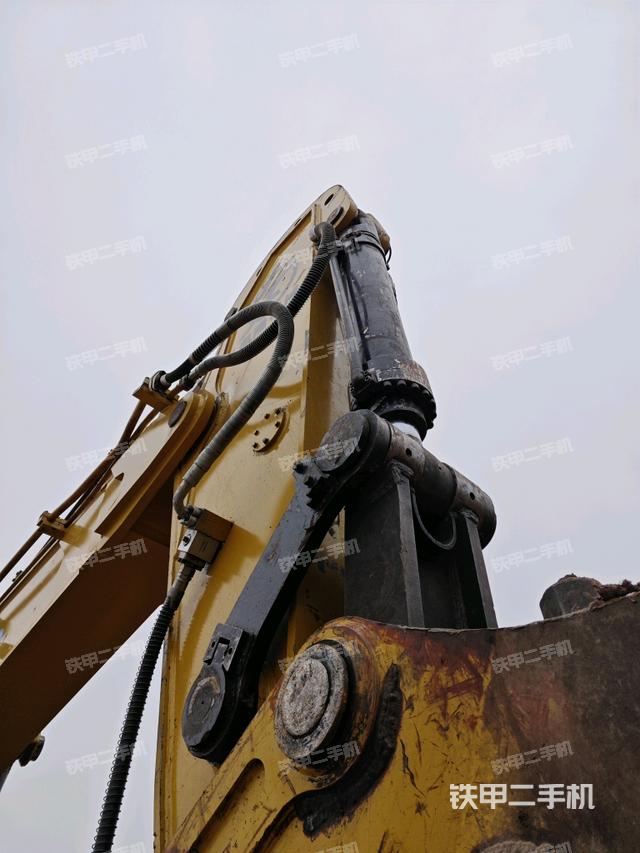 小臂整體右前（工作和回轉裝置）