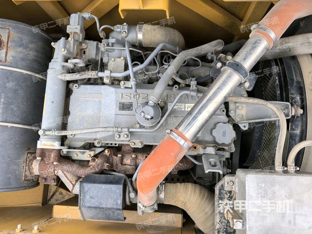 發(fā)動(dòng)機(jī)室(上車部件) 發(fā)動(dòng)機(jī)室(上車部件)