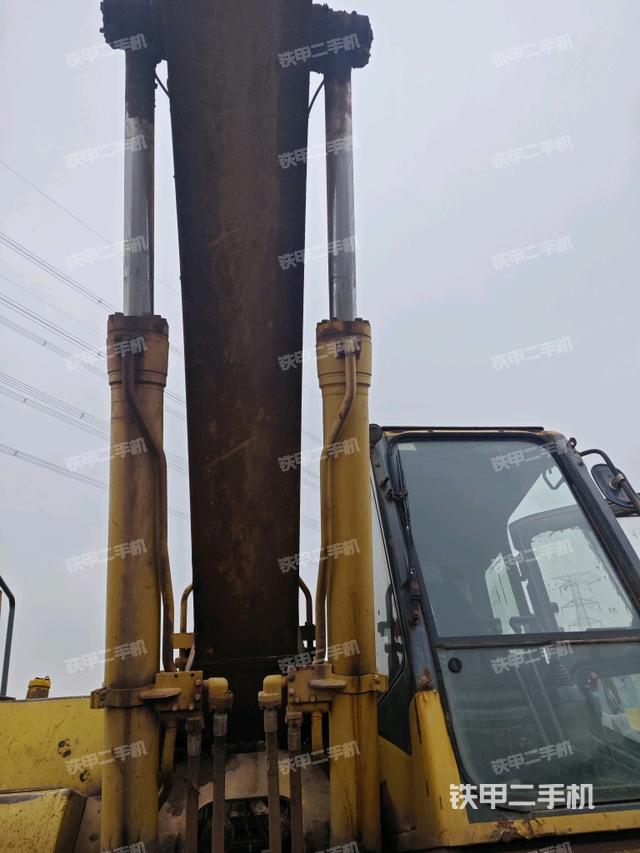 大臂油缸整體?豎拍（工作和回轉(zhuǎn)裝置）