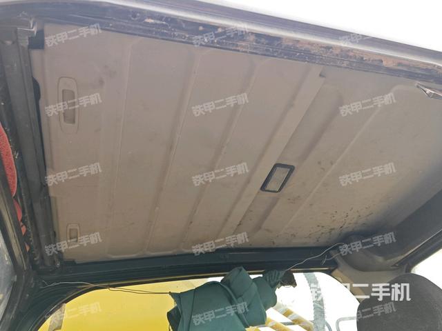 頂棚整體（駕駛室部分）