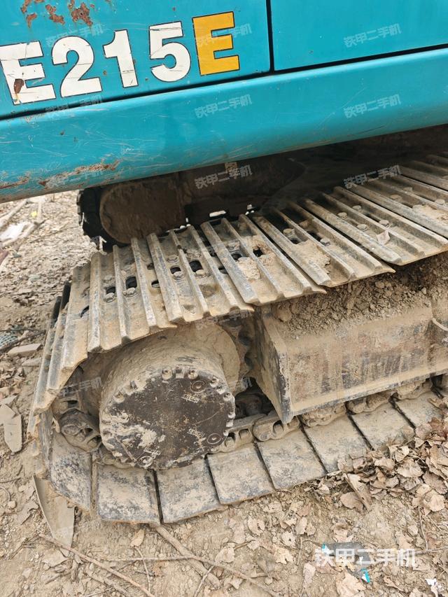 單側(cè)履帶整體（整機(jī)外觀）