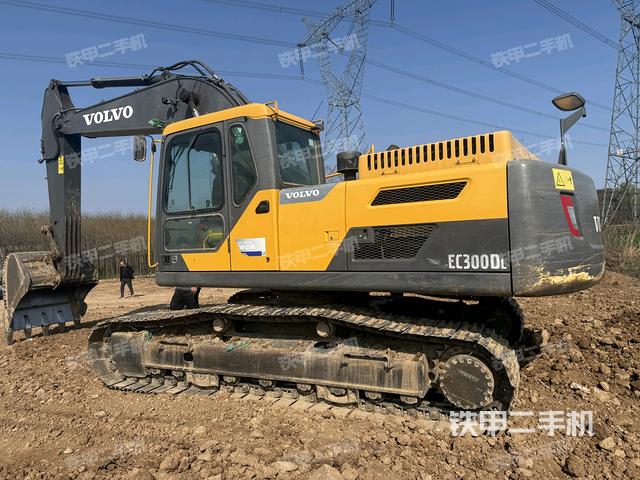 整機右后45°（整機外觀）