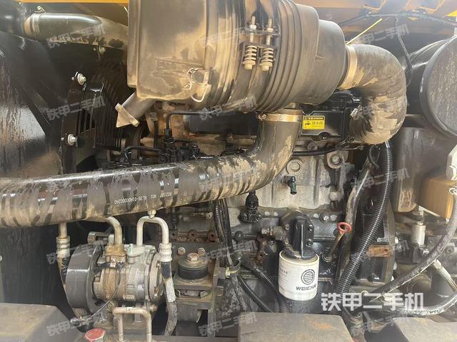 發(fā)動機整體俯視（整機外觀）