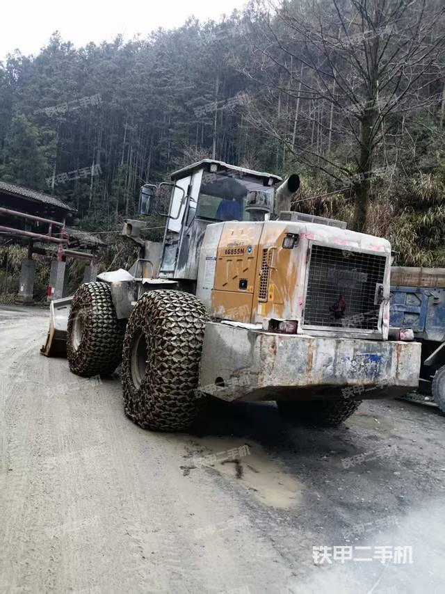 整機(jī)右后45°(整機(jī)外觀及大件) 整機(jī)右后45°(整機(jī)外觀及大件)