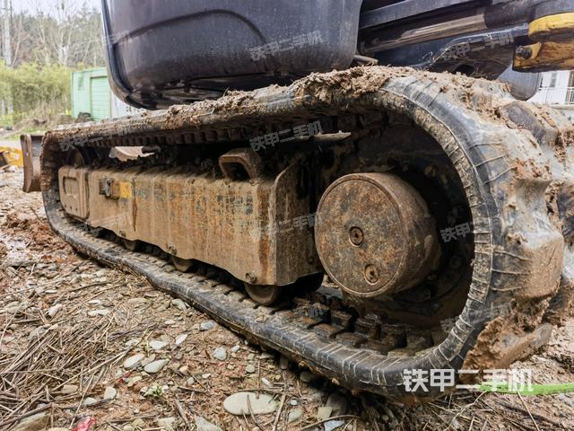 單側(cè)履帶整體（整機(jī)外觀）