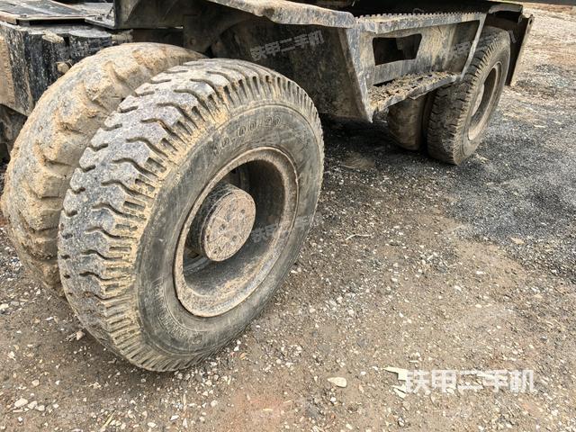 左側(cè)履帶整體?(行走機(jī)構(gòu)) 左側(cè)履帶整體?(行走機(jī)構(gòu))