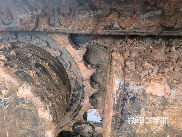 左側行走馬達蓋板（行走機構）