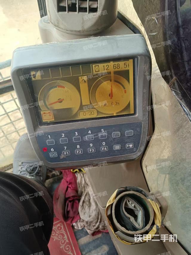 駕駛室整體（整機(jī)外觀）