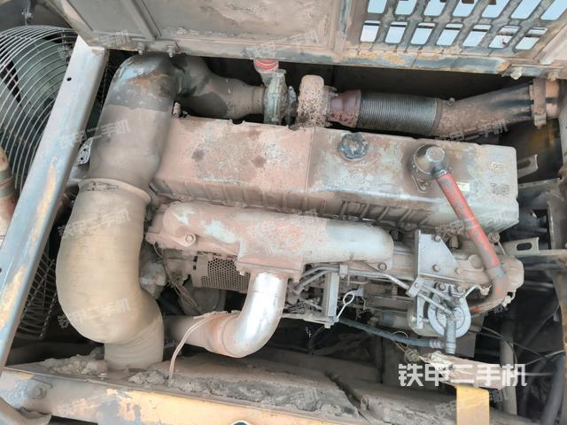 氣門室蓋螺絲特寫（上車部件）