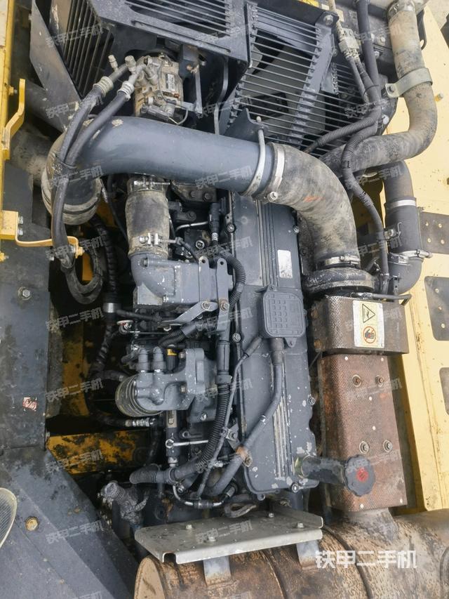 發(fā)動(dòng)機(jī)整體俯視（整機(jī)外觀）