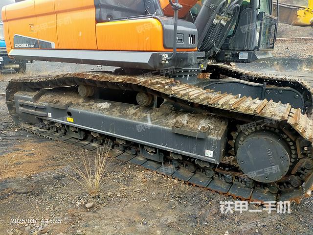 单侧履带整体（整机外观）