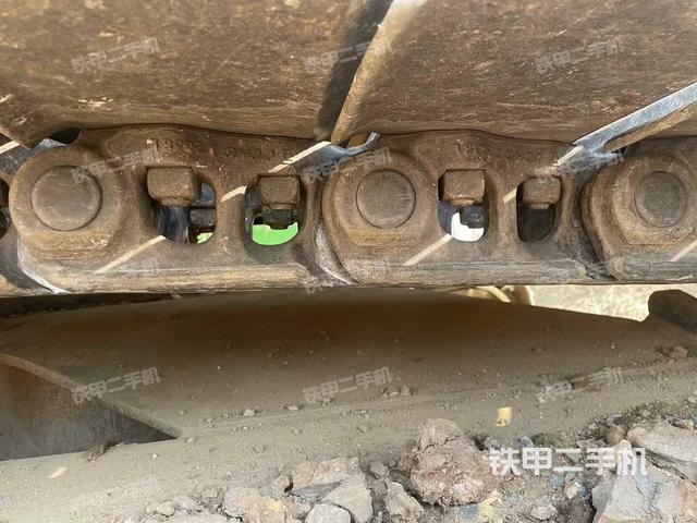 單側(cè)履帶整體（整機(jī)外觀）