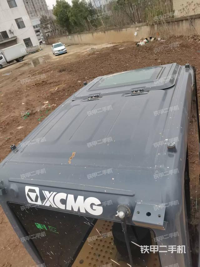 駕駛室頂部（整機(jī)外觀）