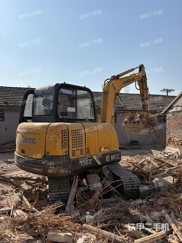 整机右后45°（整机外观）