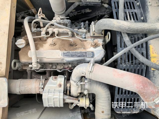 氣門室蓋螺絲特寫（上車部件）