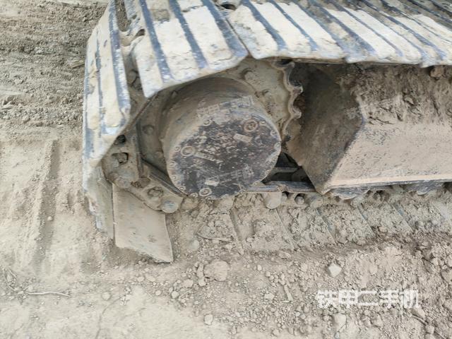 左驅(qū)動(dòng)輪（行走機(jī)構(gòu)）