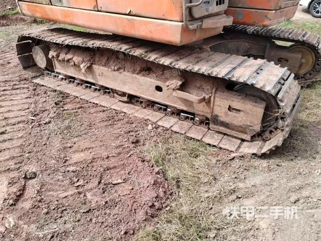 單側(cè)履帶整體（整機外觀）