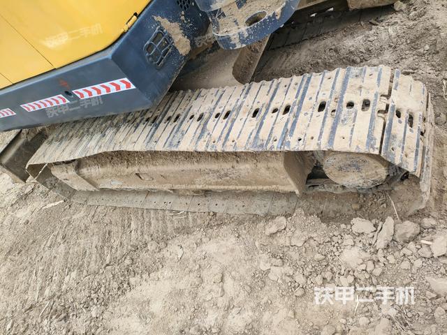 右側履帶整體?（行走機構）