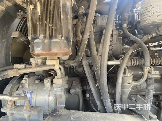 發(fā)動(dòng)機(jī)整體俯視(整機(jī)外觀) 發(fā)動(dòng)機(jī)整體俯視(整機(jī)外觀)