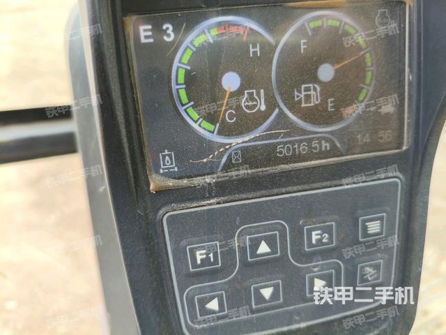 小時(shí)表(駕駛室部分) 小時(shí)表(駕駛室部分)